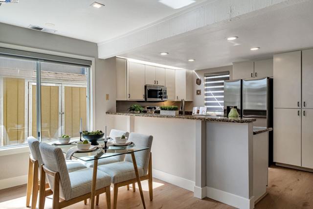 1549 Trimingham Drive, Pleasanton CA: https://media.crmls.org/mediaz/b2fe6c1f-4f85-43f0-9008-c0b7ee859e3d.jpg