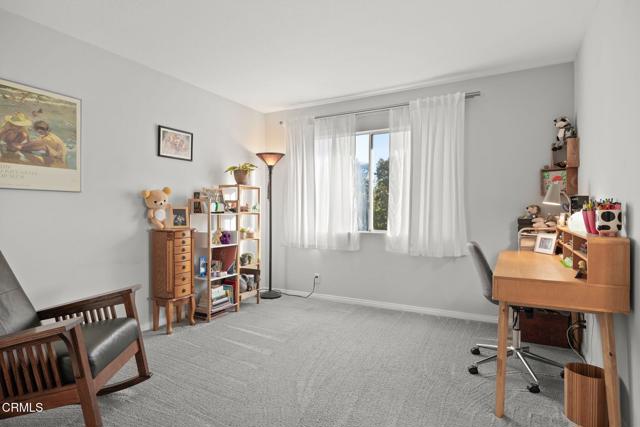 2106 Fox Den Court, Oxnard CA: https://media.crmls.org/mediaz/b2ff0edd-37db-47c5-b347-d69d9825d315.jpg