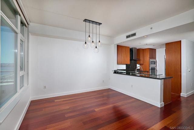 1205 Pacific Hwy, San Diego CA: https://media.crmls.org/mediaz/b2ffeca1-a771-4ed2-a6bb-98214b1d72e2.jpg