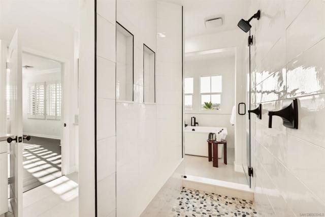 6911 Goldstone Rd, Carlsbad CA: https://media.crmls.org/mediaz/b2fff50d-671a-4513-8c49-c2166db97c7e.jpg