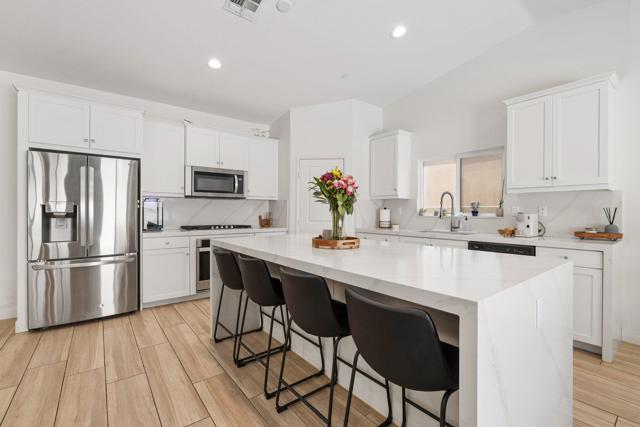 Details for 42939 Cowboy Court, Indio, CA 92203