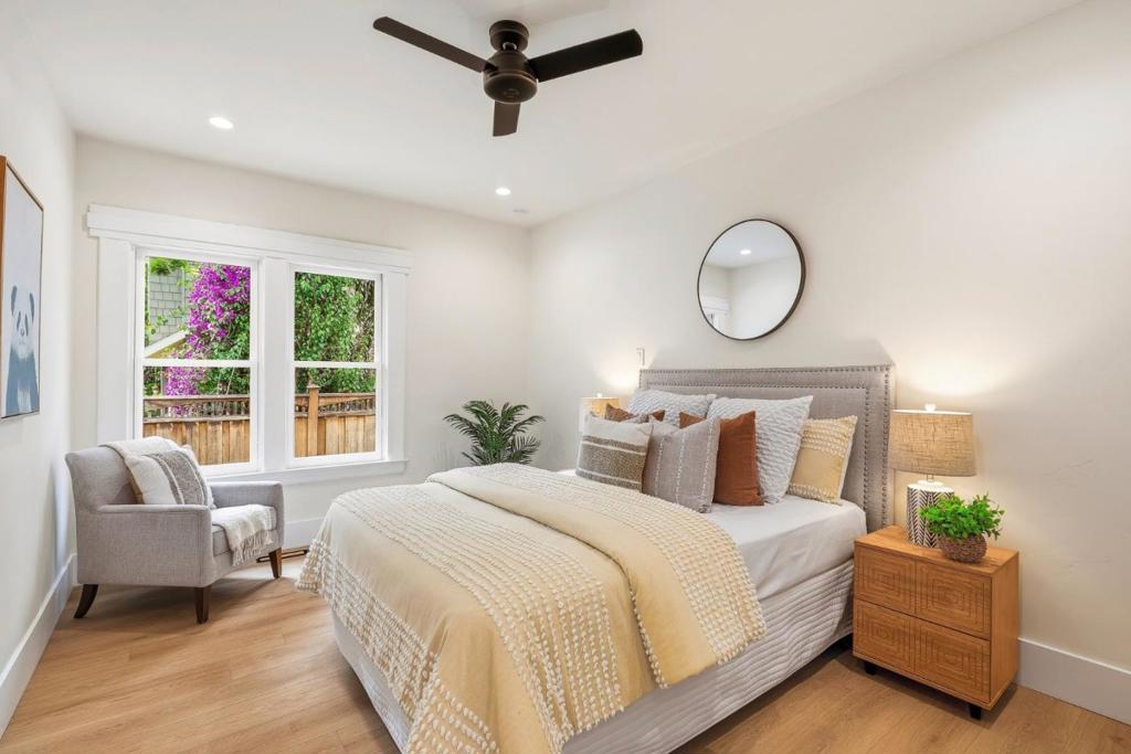 https://media.crmls.org/mediaz/b30081b3-75a4-41d6-bf33-4c0ab8c39367.jpg?preset=X-Large