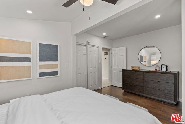 6319 Willowcrest Avenue, North Hollywood CA: https://media.crmls.org/mediaz/b301bd6a-7506-4bee-89e0-576febe4eac5.jpg
