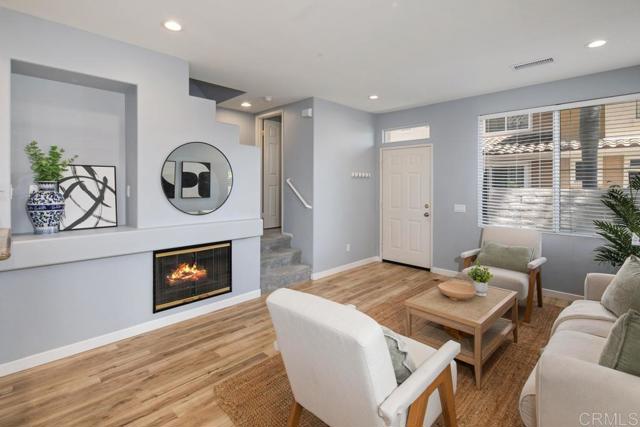 4104 Via Candidiz, San Diego CA: https://media.crmls.org/mediaz/b301daaa-8988-4d5e-b2db-ba80e5fa75da.jpg