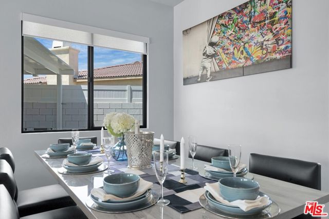 Image 13 of 66 For 80803 Sunglow Court