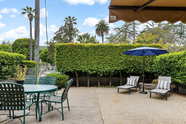 848 S ORANGE GROVE Boulevard, Pasadena CA: https://media.crmls.org/mediaz/b3028a63-37d8-4963-8524-2694794c55d6.jpg