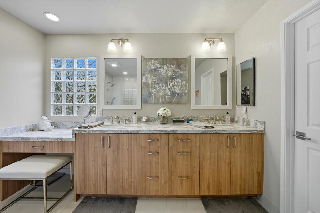 MLS #219135817DA image #26