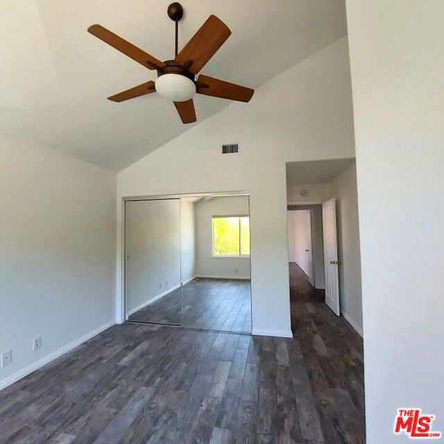 4342 Park Verdi, Calabasas CA: https://media.crmls.org/mediaz/b3034803-2c2e-448f-9a04-416b20abfc68.jpg