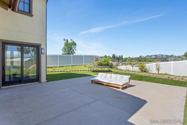 12410 Aria Ct, Poway CA: https://media.crmls.org/mediaz/b3042d79-71a0-4982-a029-3c45f0bccec2.jpg