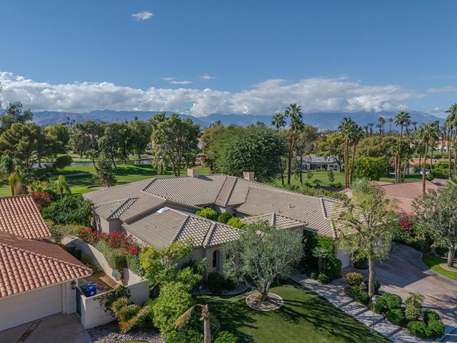 38111 Tandika N Trail, Palm Desert CA: https://media.crmls.org/mediaz/b304a710-37b0-409f-acb9-b9dba67977f7.jpg