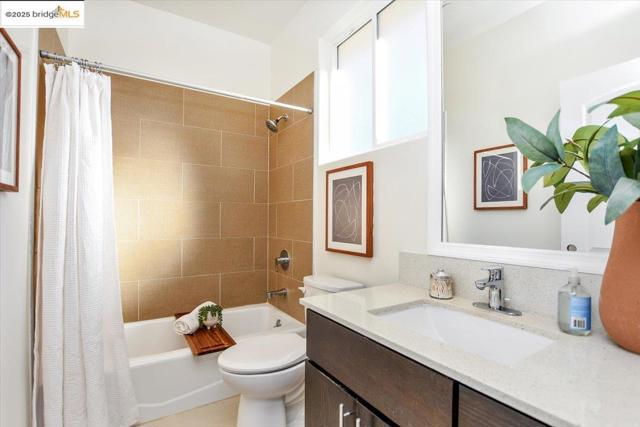 1738 18th Ave, Oakland CA: https://media.crmls.org/mediaz/b304bc08-31f4-4056-b635-ac85078aa3b6.jpg