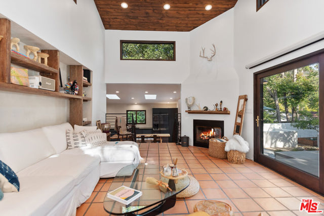 1362 OLD TOPANGA CANYON Road photo 7