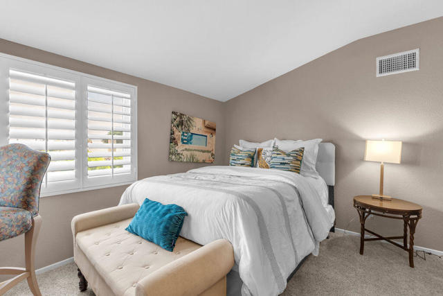 44310 Villeta Drive, La Quinta CA: https://media.crmls.org/mediaz/b305521b-5d1c-475b-8ef8-c2949041b128.jpg