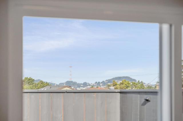 80 Highland Avenue, Daly City CA: https://media.crmls.org/mediaz/b305c194-645f-483c-9d70-a07b8e1aeeaa.jpg