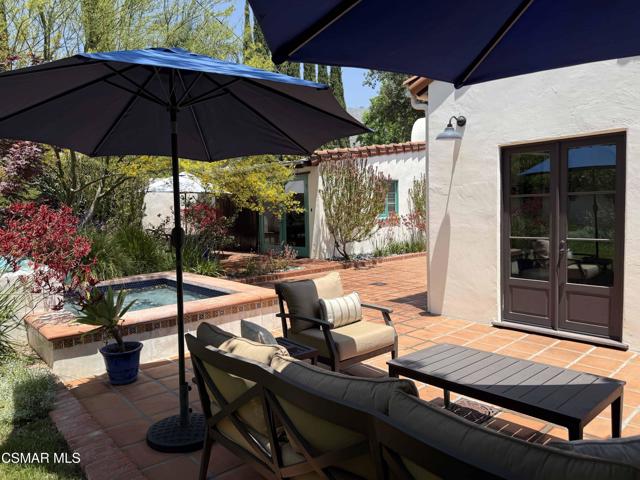 1979 Allen Avenue, Altadena CA: https://media.crmls.org/mediaz/b3063100-7c18-40f4-9967-32868b799c53.jpg