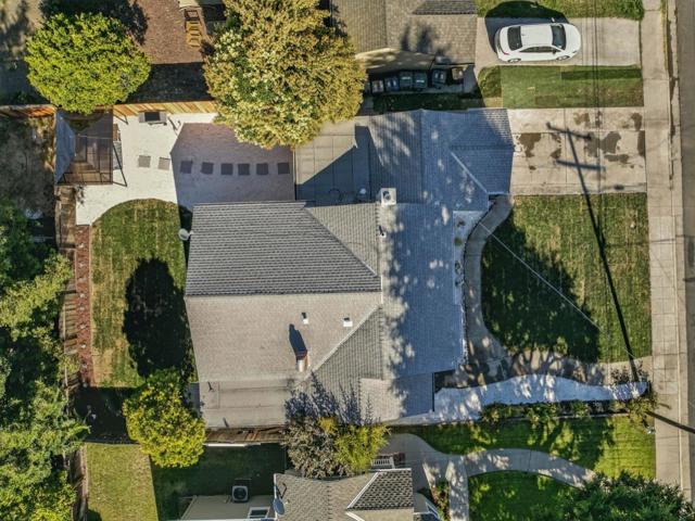 241 E Taylor, Sunnyvale CA: https://media.crmls.org/mediaz/b3069c64-82fe-446f-9c8e-59a58801084f.jpg