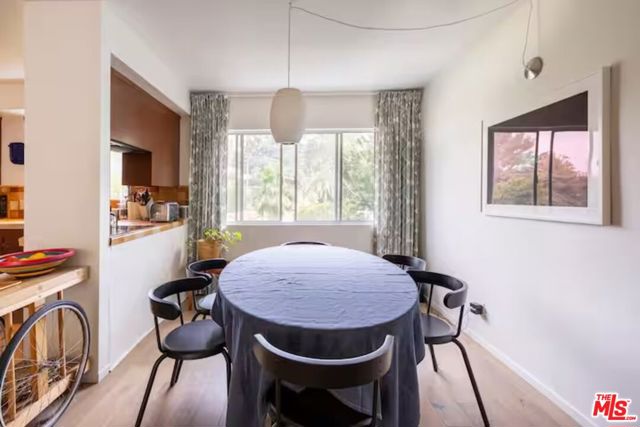 702 Cavanagh Road, Glendale CA: https://media.crmls.org/mediaz/b30702d7-e3a6-4fc8-8e9d-2ca4f5fba20e.jpg