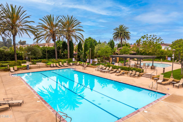 321 Town Forest Court, Camarillo CA: https://media.crmls.org/mediaz/b3075152-963a-4946-a762-1cfd9c7ad362.jpg