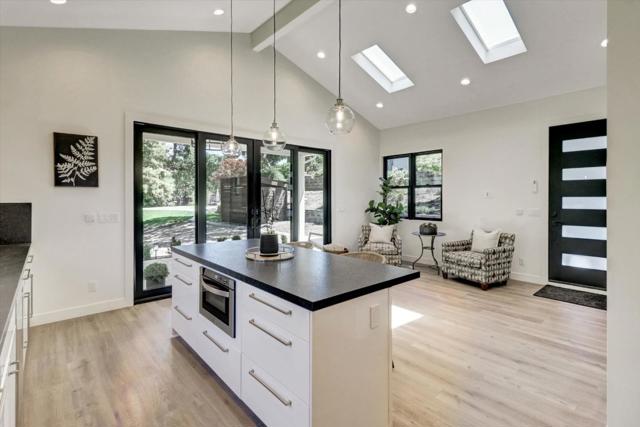 80 Via Aspero, Alamo CA: https://media.crmls.org/mediaz/b307b6b6-8cdd-41ad-adf6-29dbc330932b.jpg