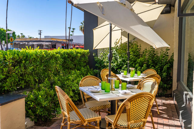 664 Palm Canyon Drive, Palm Springs CA: https://media.crmls.org/mediaz/b308fd03-70a3-4dca-97a9-a1cb4c407d50.jpg