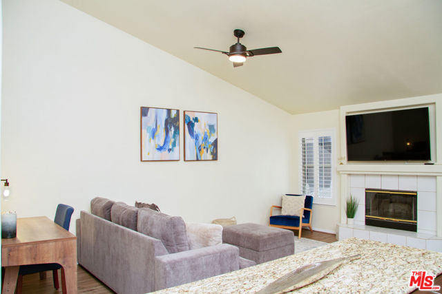8506 Blue Heron Drive, Bakersfield CA: https://media.crmls.org/mediaz/b309c062-6b9a-4c7a-bf08-a3b33e34593a.jpg