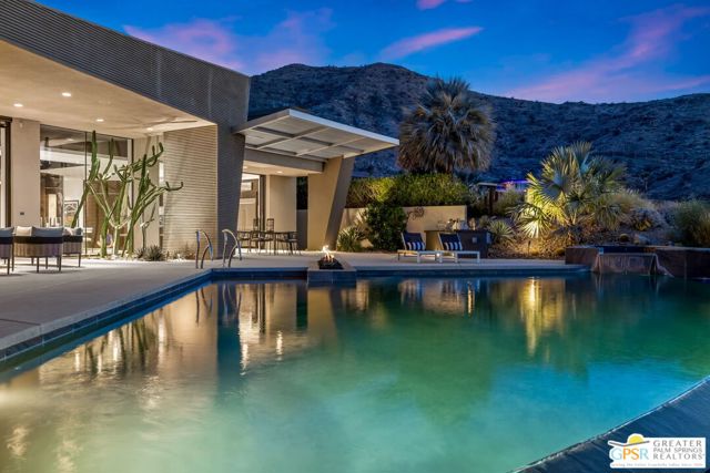 25 Sierra Vista Drive, Rancho Mirage CA: https://media.crmls.org/mediaz/b309c6d7-b49f-41f4-b95d-c48ecc90ae11.jpg