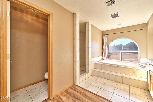 Detail Gallery Image 14 of 55 For 7176 Cataba Rd, Oak Hills,  CA 92344 - 4 Beds | 2/1 Baths