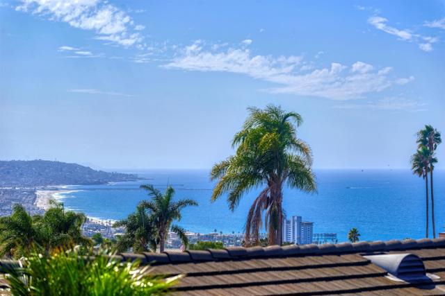 1553 Copa de Oro, La Jolla CA: https://media.crmls.org/mediaz/b30ae34e-4fde-4fdf-a696-207242237770.jpg