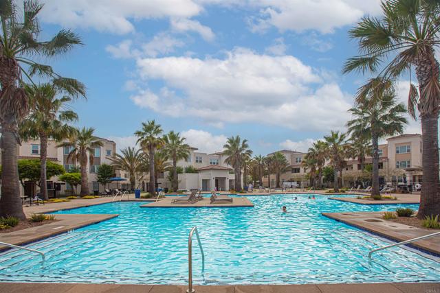 5211 Beachfront Cove, San Diego CA: https://media.crmls.org/mediaz/b30aee15-acdd-4f9e-b762-01e9bee4c581.jpg