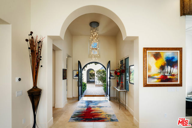 Image 10 of 70 For 59625 Seville
