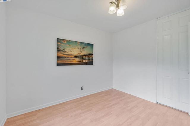 208 Siskiyou Ct, Walnut Creek CA: https://media.crmls.org/mediaz/b30b7684-ef47-4ada-820b-e3c3c66a736e.jpg