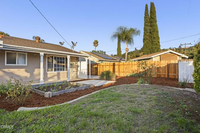 86 Willey Street, Ojai CA: https://media.crmls.org/mediaz/b30bf620-4bfa-46b3-85c8-aab295b0ee25.jpg