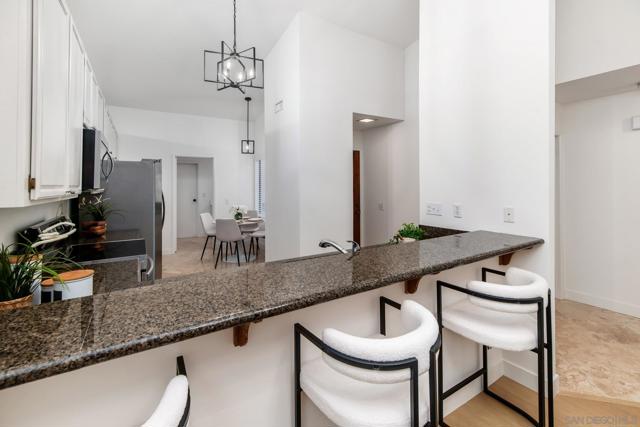 Image 14 of 51 For 17922 Avenida Cordillera  258