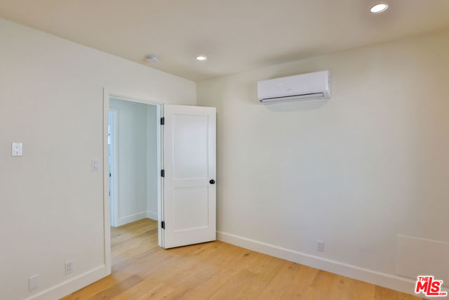 22227 PACIFIC COAST Highway, Malibu CA: https://media.crmls.org/mediaz/b30d1999-d059-4524-9f32-c1413c901c5a.jpg