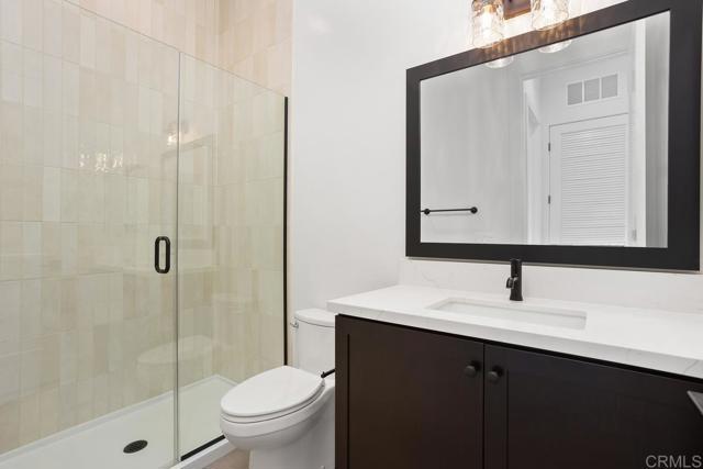 1212 Stonemark Place, Vista CA: https://media.crmls.org/mediaz/b30d202e-9056-4dc5-b0dd-c43d33a8b71d.jpg