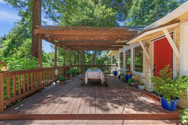 11949 Lakeshore Drive, Felton CA: https://media.crmls.org/mediaz/b30d615a-f45a-44db-9aa2-5a71cb67ba5e.jpg