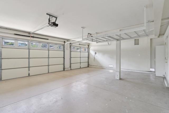 1895 Laurel Road, Oceanside CA: https://media.crmls.org/mediaz/b30d6b6d-dc3b-4106-860c-c94e5bb2f7f0.jpg