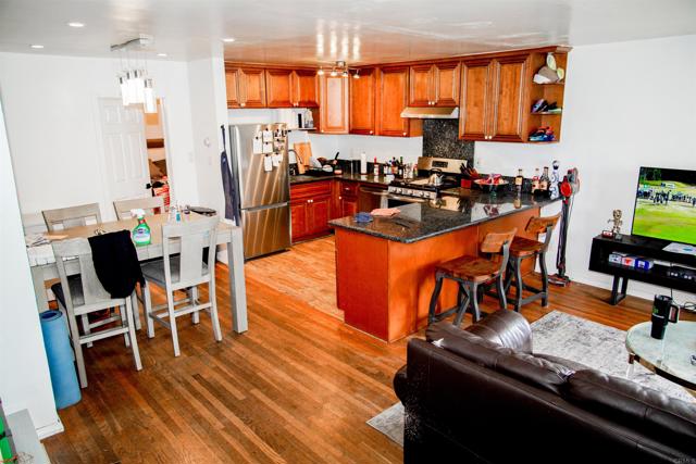 Detail Gallery Image 18 of 40 For 3943 Ingraham St, San Diego,  CA 92109 - – Beds | – Baths