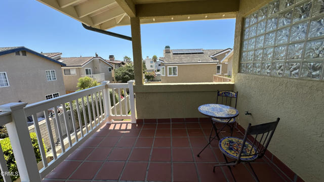 5114 Marlin Way, Oxnard CA: https://media.crmls.org/mediaz/b30e55b9-6e78-4e52-909e-68a038da6d34.jpg