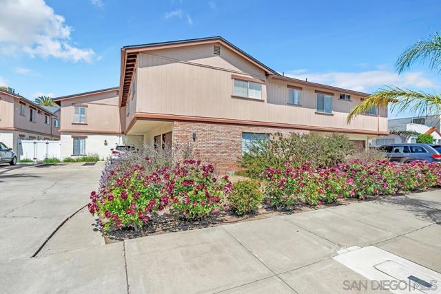 4430 Cleveland 21, San Diego CA: https://media.crmls.org/mediaz/b30f0e03-8b8f-42ed-b5d4-701084b73095.jpg