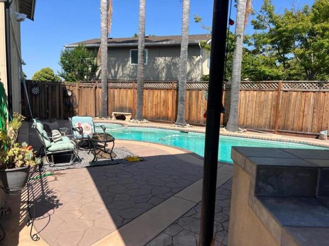 1298 Hersman Drive, Gilroy CA: https://media.crmls.org/mediaz/b30f98b9-6b0f-4302-91b4-760fdb946870.jpg