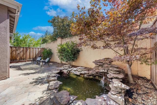 427 Nicholas Drive, Mountain View CA: https://media.crmls.org/mediaz/b30fccb5-9005-42d1-aa48-42b54e7d2298.jpg