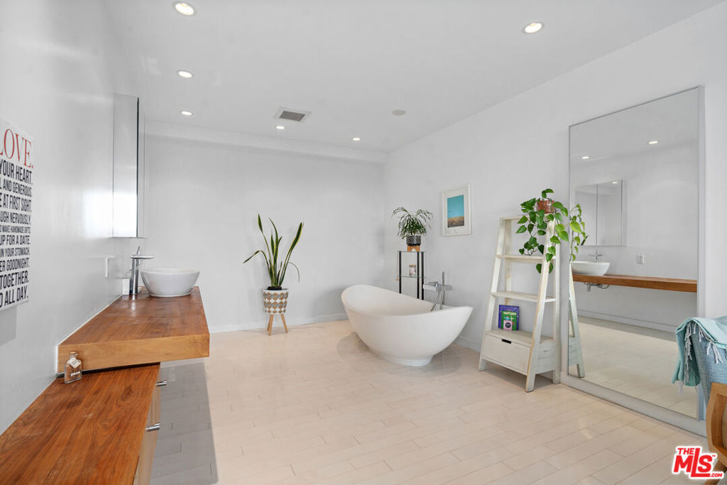 MLS #26750553 image #18