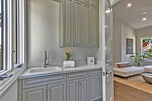 15681 Kennedy Road, Los Gatos CA: https://media.crmls.org/mediaz/b3107d0d-eea1-405d-bd9b-5a9fd9fab805.jpg