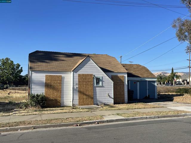 211 20th Street, Antioch, California 94509, 3 Bedrooms Bedrooms, ,1 BathroomBathrooms,Single Family Residence,For Sale,20th Street,41030161