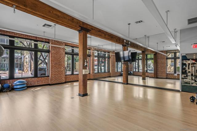 500 W Harbor, San Diego CA: https://media.crmls.org/mediaz/b3118dad-5d68-4f2e-a010-659531c751e7.jpg