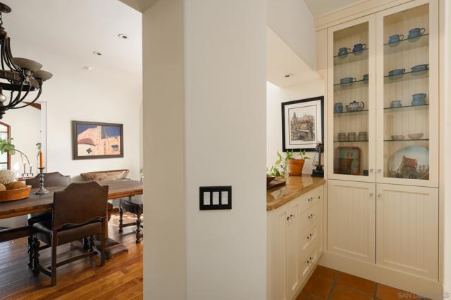 2563 Via Pisa, Del Mar CA: https://media.crmls.org/mediaz/b311dfcb-98c9-454f-ae65-492a6edba3fd.jpg