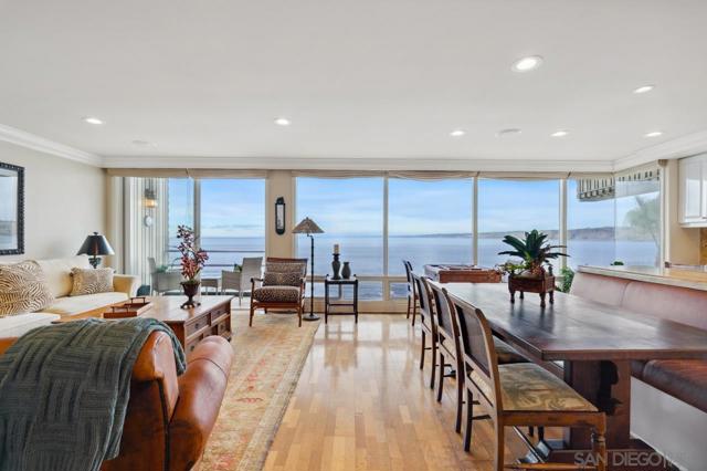 1219 Coast Blvd, La Jolla CA: https://media.crmls.org/mediaz/b3121273-843a-49be-a05a-0e1584e6dd58.jpg