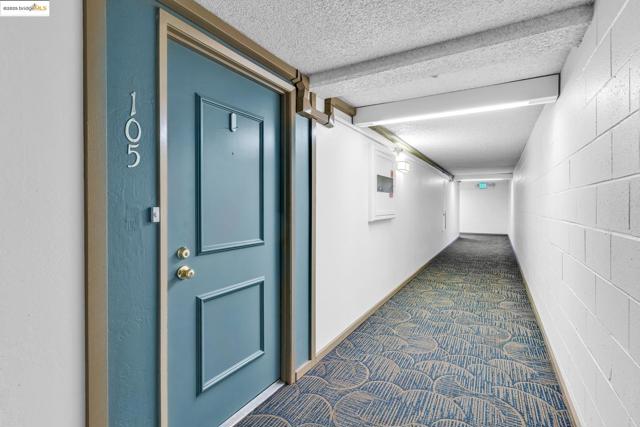 470 N N Civic Drive, Walnut Creek CA: https://media.crmls.org/mediaz/b312f1f4-f209-4b90-8618-a91117df5622.jpg
