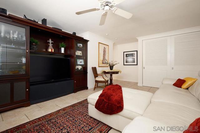 105 Antigua Ct, Coronado CA: https://media.crmls.org/mediaz/b314038b-b6a3-436a-83de-0929596d5d01.jpg